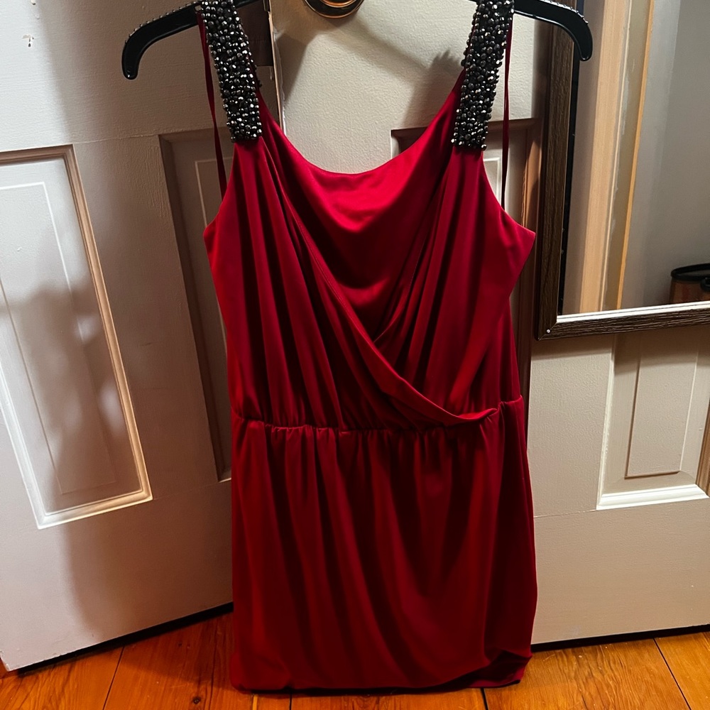 Jessica Simpson red dress
